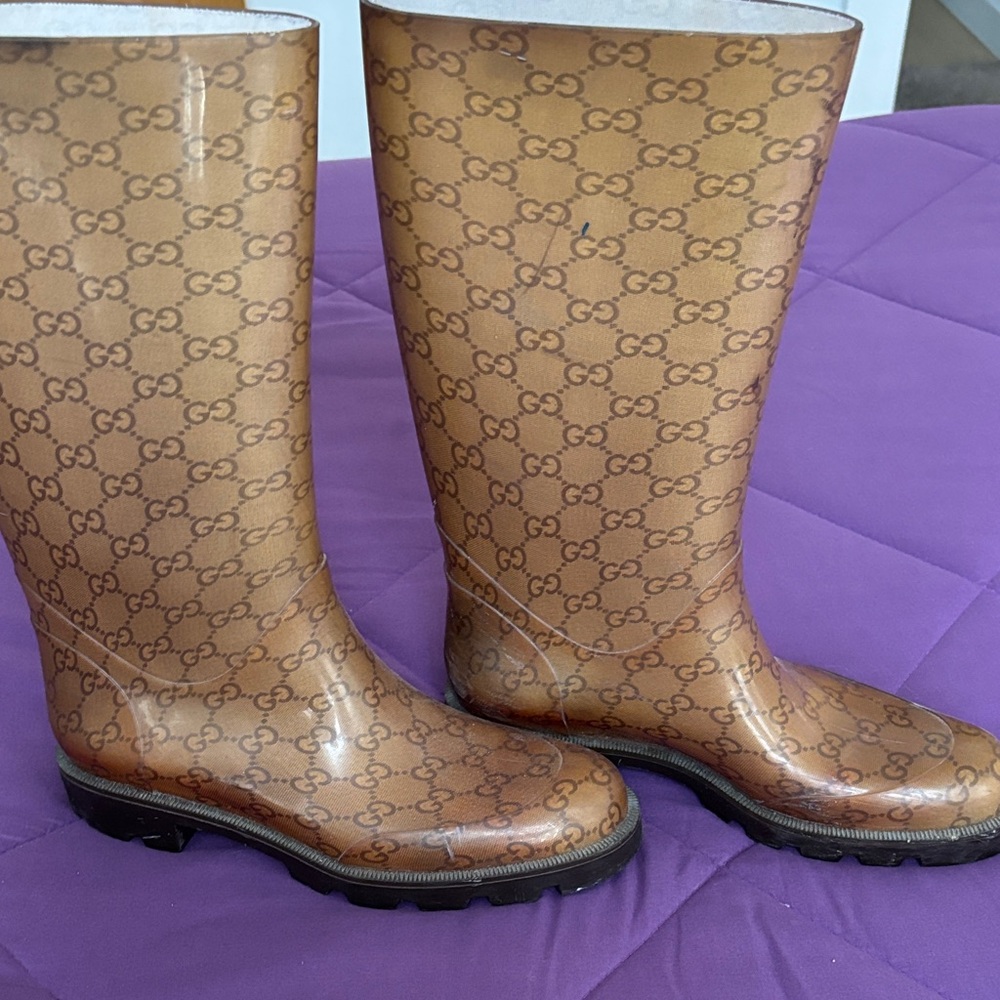 Gucci Tan Monogram Rain Boots